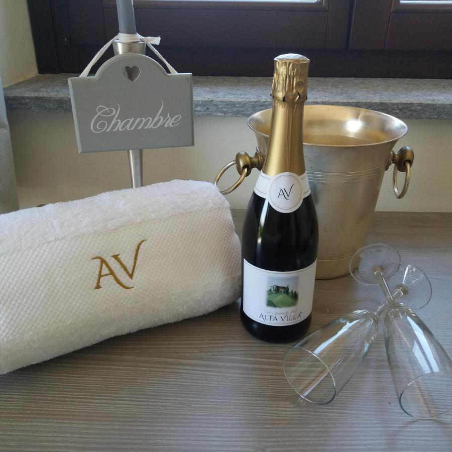 Alta Villa The Countryhouse Adults Only Boutique Bnb Vigliano d'Asti Zewnętrze zdjęcie